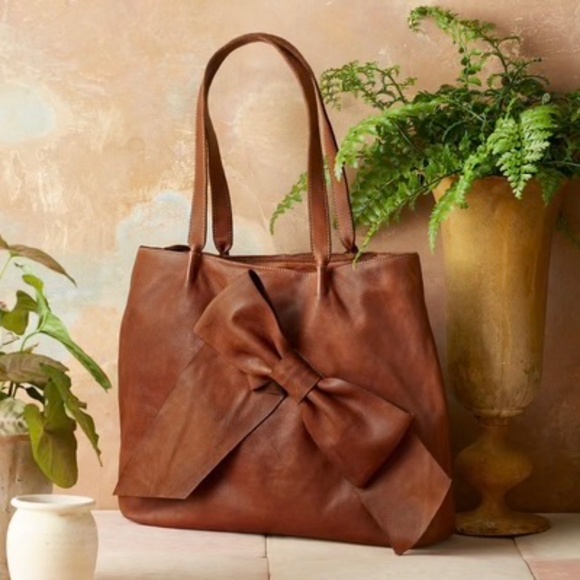 SUNDANCE Made In Italy Large Brown Leather Shoulder Bag with Leather Bow - NWOT! - Picture 1 of 15